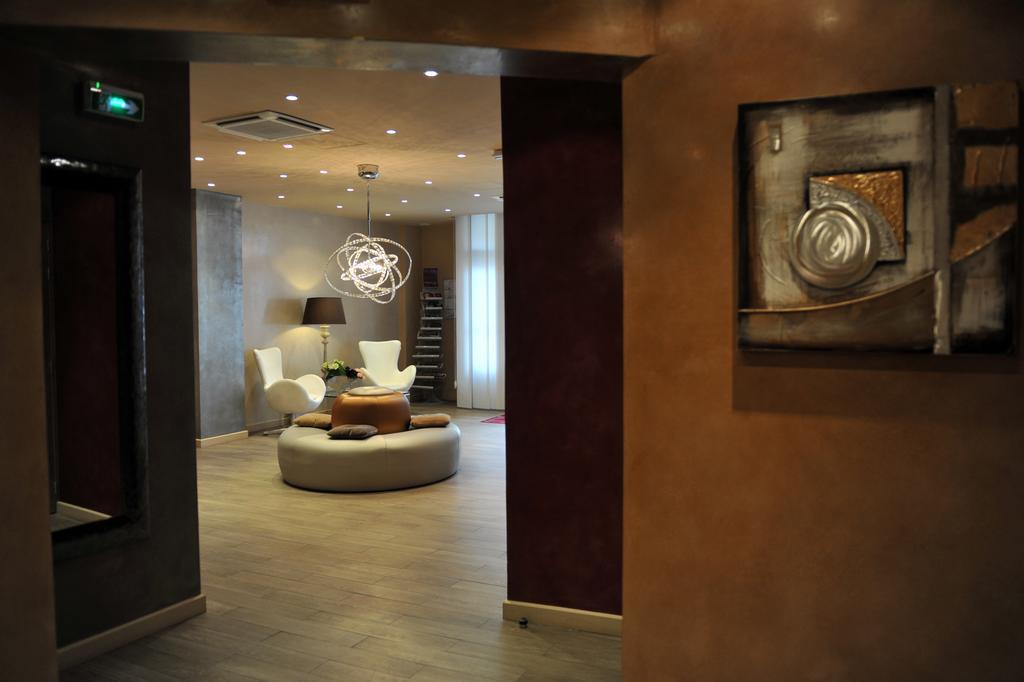 เมอร์เคียว ปารีส บาสติล มาแร Hotel ภายนอก รูปภาพ